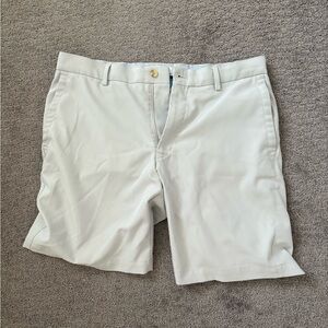 Peter Millar White Flat Front Shorts